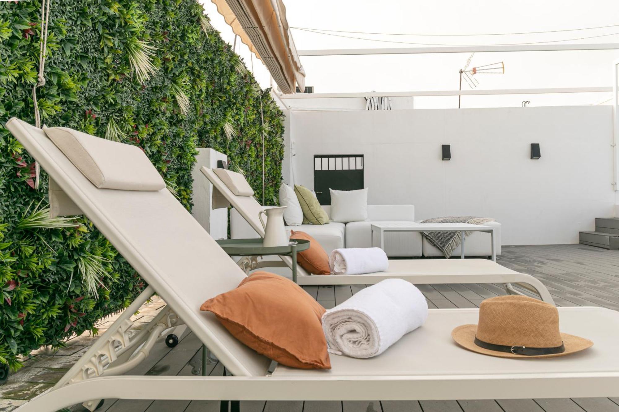 Isg Apartments Modern Atticpool At The Cathedralfree Parking Sevilla Exterior foto