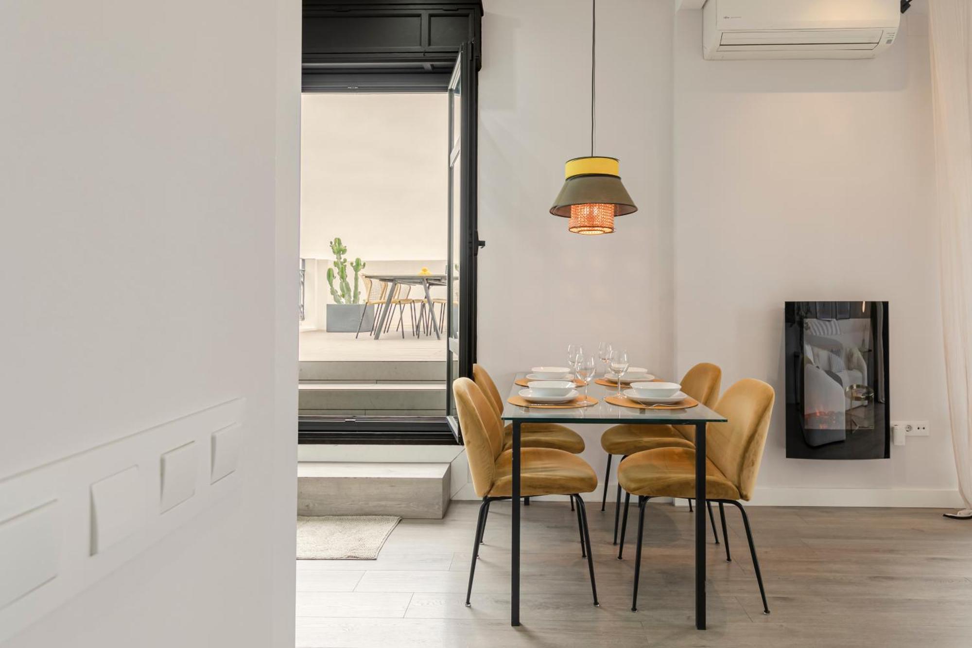 Isg Apartments Modern Atticpool At The Cathedralfree Parking Sevilla Exterior foto