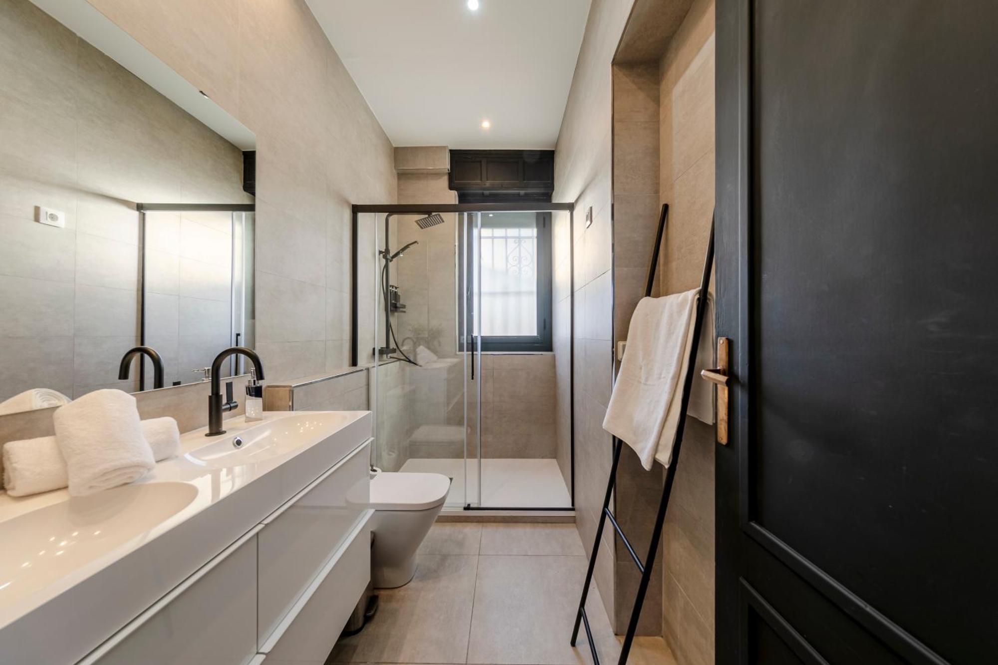 Isg Apartments Modern Atticpool At The Cathedralfree Parking Sevilla Exterior foto