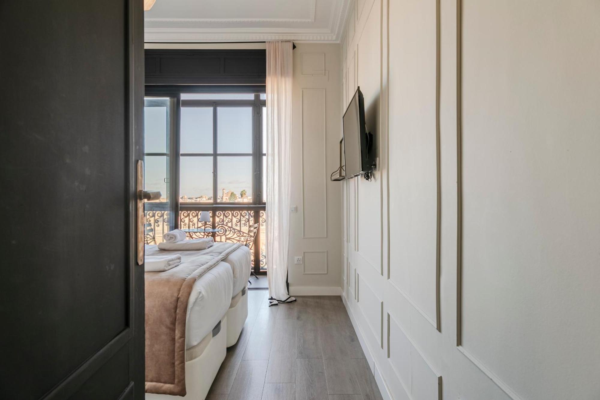 Isg Apartments Modern Atticpool At The Cathedralfree Parking Sevilla Exterior foto